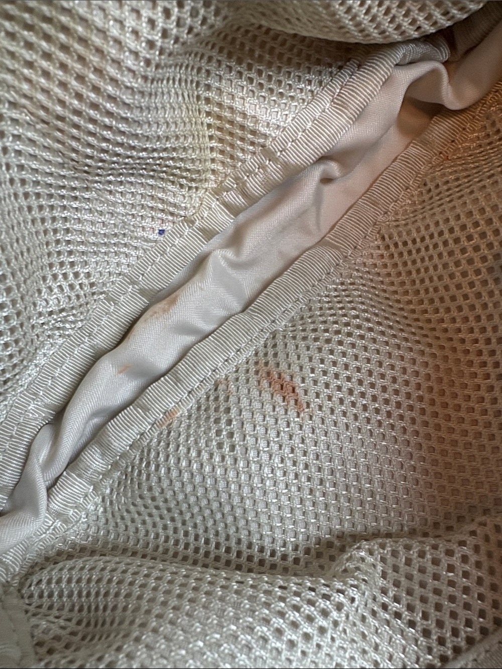 lululemon athletica Cream Crossbody Belt Bag - Picture 5 of 6
